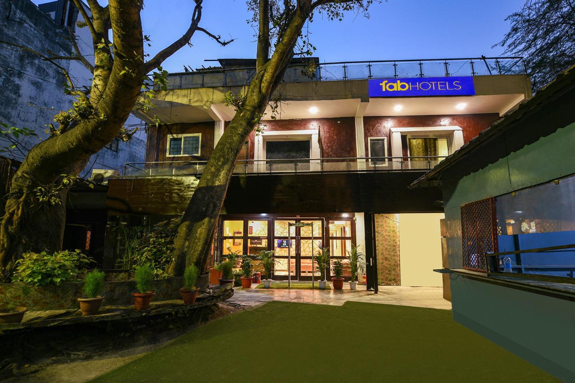 Fabhotel Under Bridge นิวเดลี ภายนอก รูปภาพ